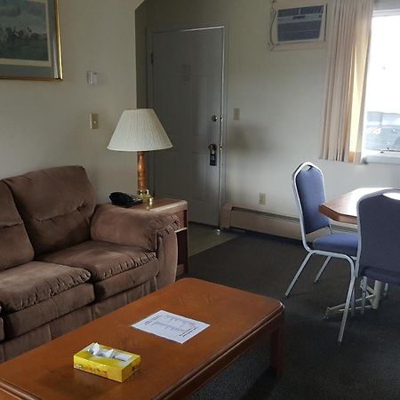 Clark'S Beach Motel Old Forge Bagian luar foto