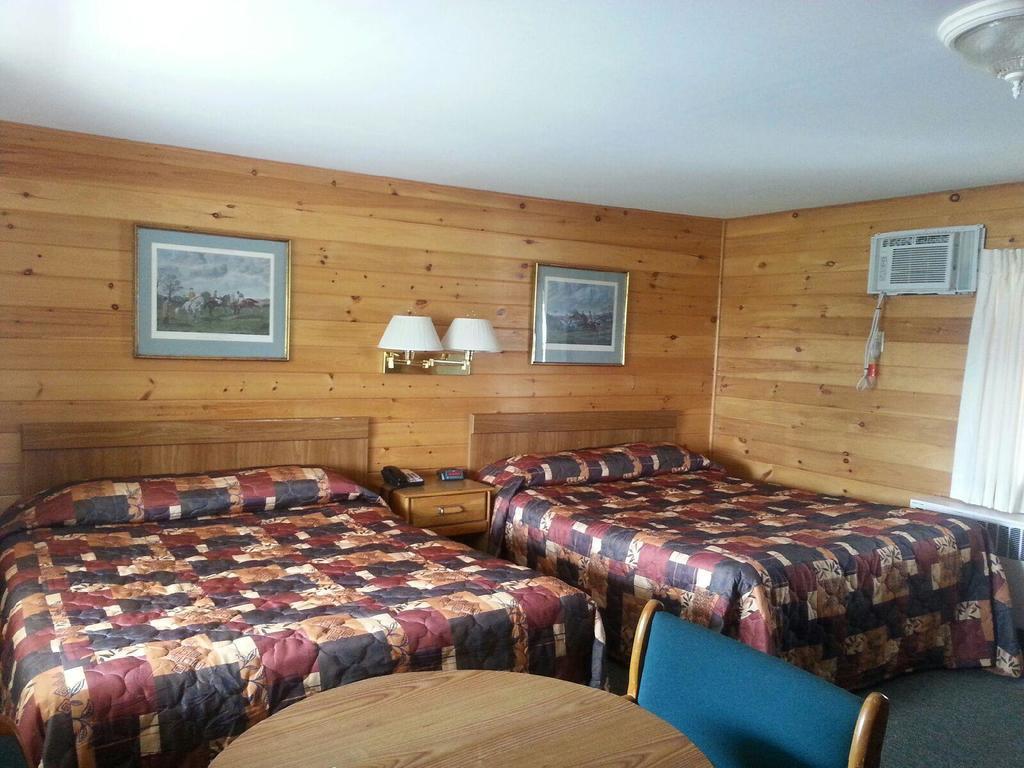 Clark'S Beach Motel Old Forge Ruang foto