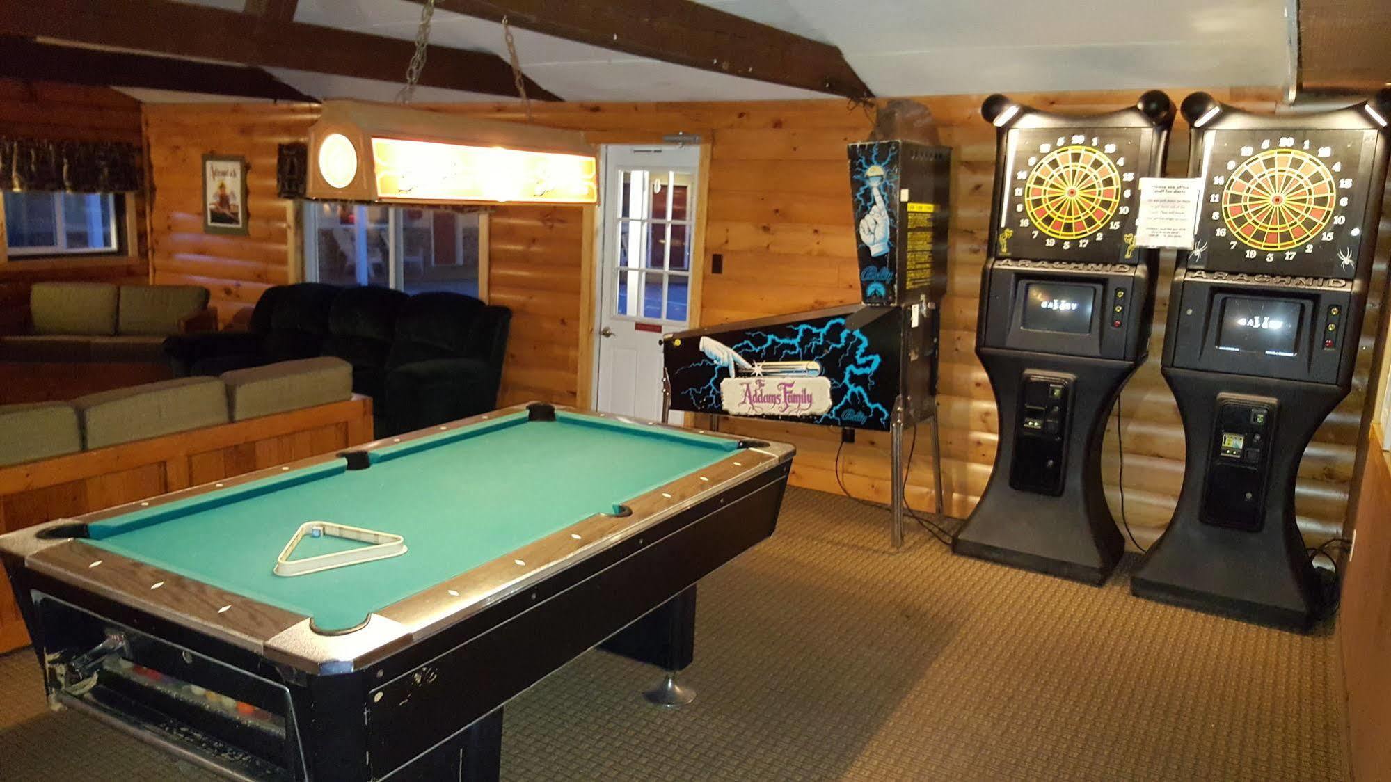 Clark'S Beach Motel Old Forge Bagian luar foto