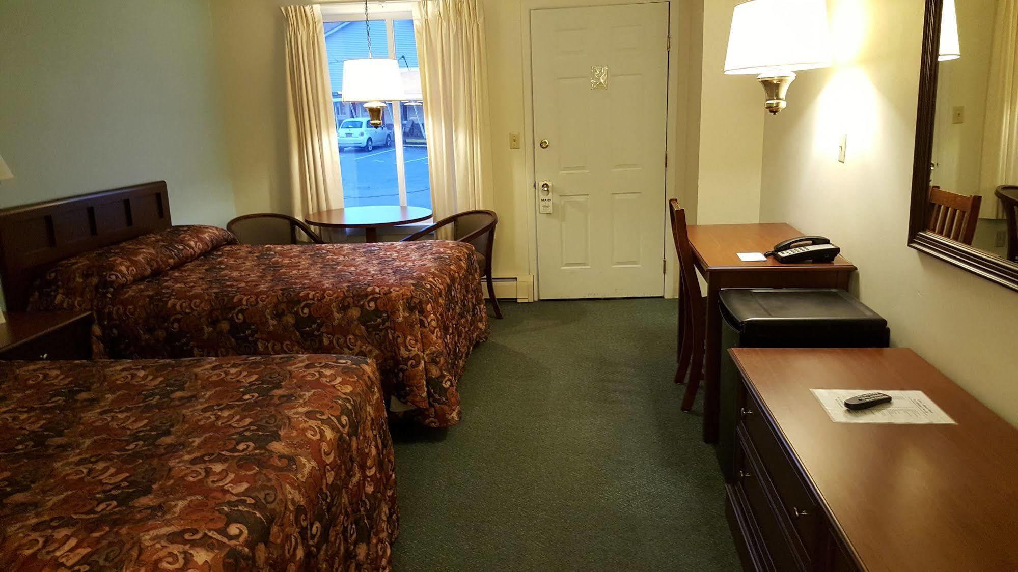 Clark'S Beach Motel Old Forge Bagian luar foto