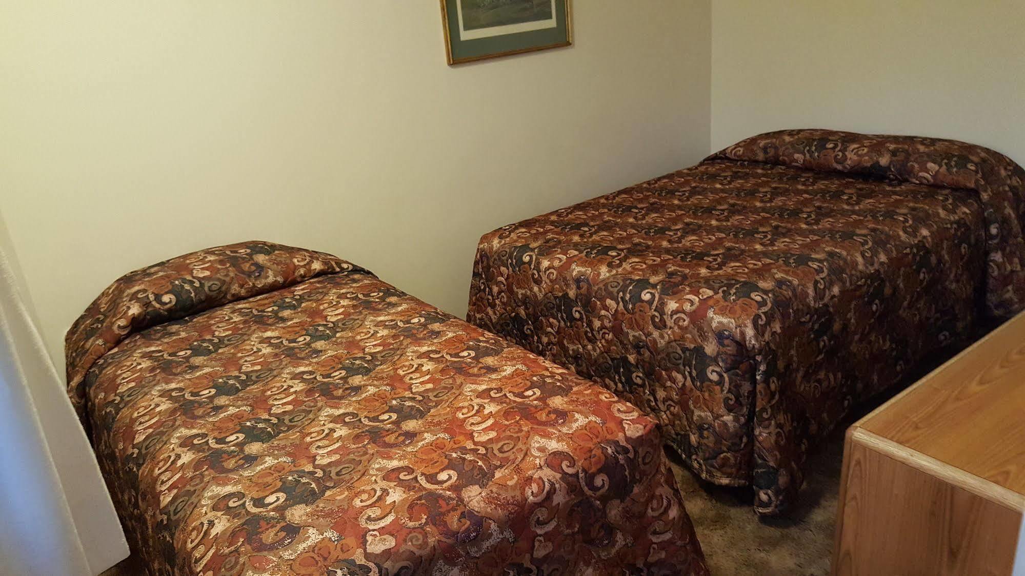 Clark'S Beach Motel Old Forge Bagian luar foto